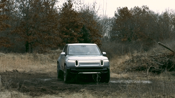 Rivian&#39;s “Tank Turn” feature for R1T and R1S officially delayed